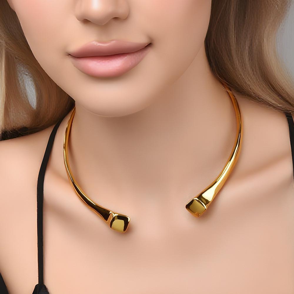 Geometrische Metall-Choker-Halskette für Damen mit poliertem Finish für trendige Mode