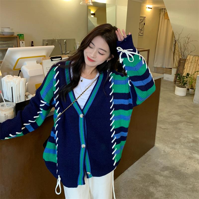 

Ленивый свитер осень-зима корейская версия нового дизайна чувство меньшинства контрастный цвет полосатый V-образный вырез свободный свитер для женщин One size