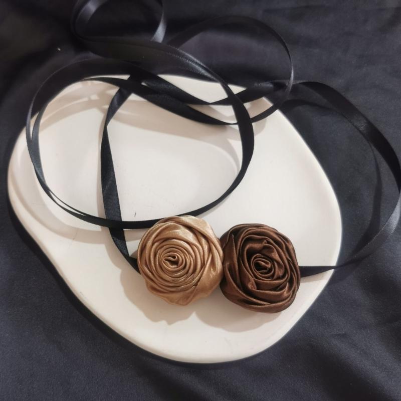 Flower Choker Necklace for Women Summer Outings Elegant Lace-up Flowe Choker Brown Flower Clavicle Chain Jewelry Gift