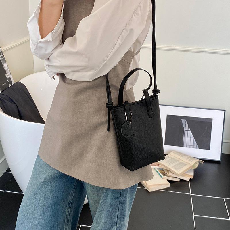 Fashion Solid Color Simple Casual Versatile Summer Popular Fashion Handbag Premium Vertical Shoulder Messenger Bag