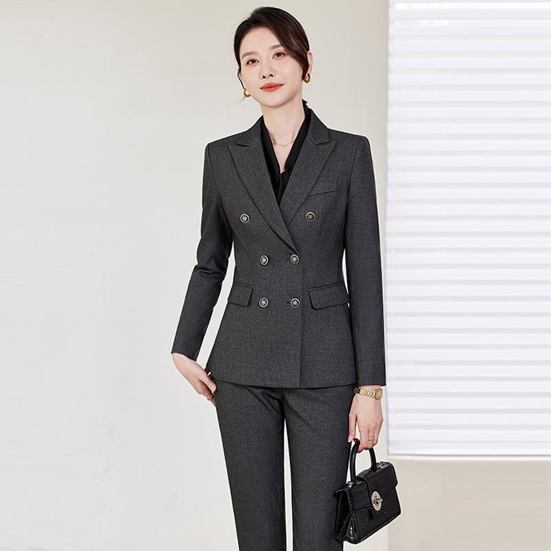 Elegant Women's Slim Fit Black Suit Set for Business and Commute - 2024 Spring/Autumn Collection