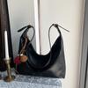 Retro Tote Bag Women's Autumn New Fashion Simple Large Capacity Underarm Dumpling Bag Shoulder Messenger Bag