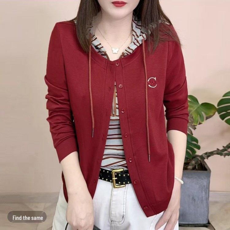 Autumn 2025 Stylish Striped Slimming Hoodie for Mother