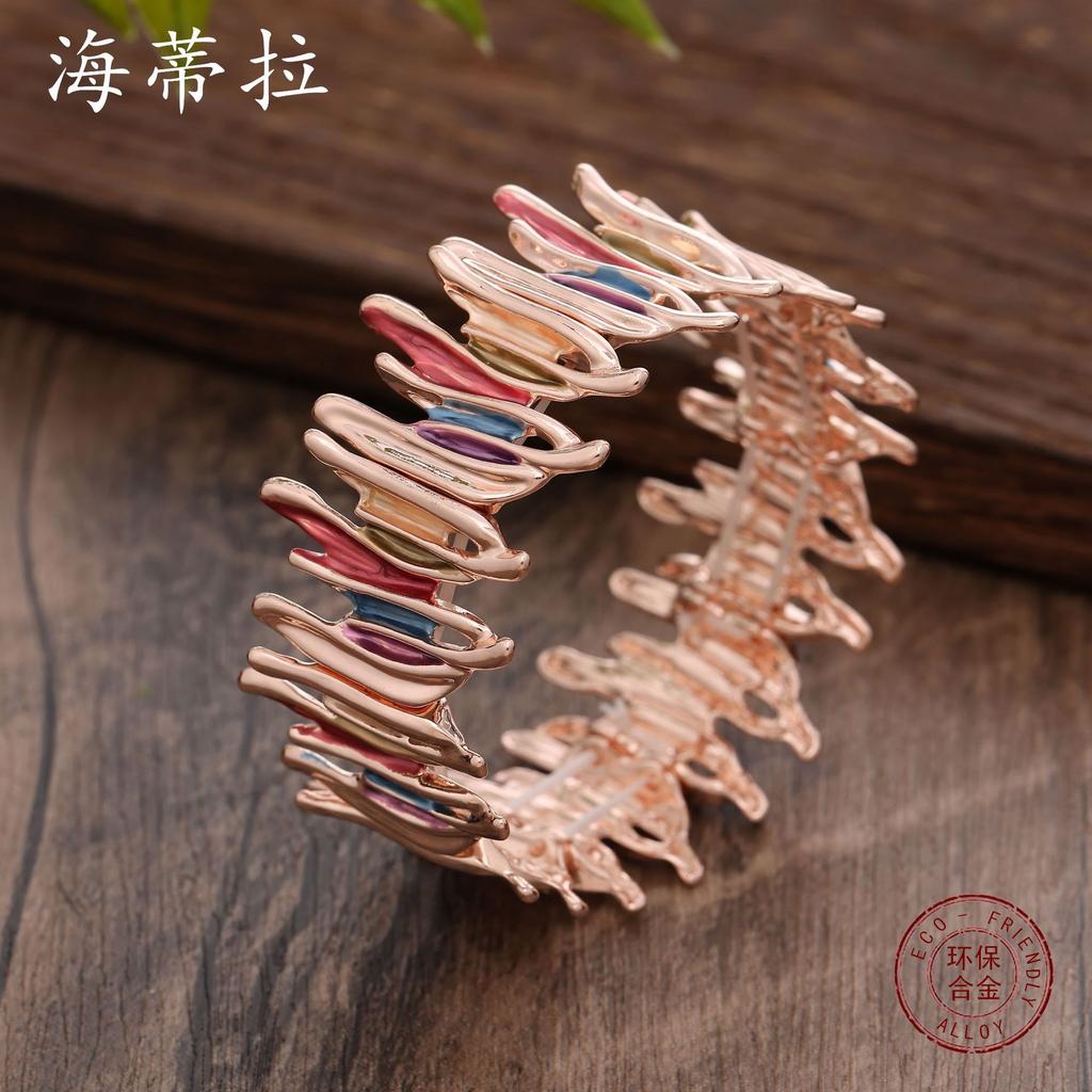 Kolorowa bransoletka ze stopu cierniowego malowana olejem, modna i wszechstronna damska bransoletka high-end z geometrycznymi liniami