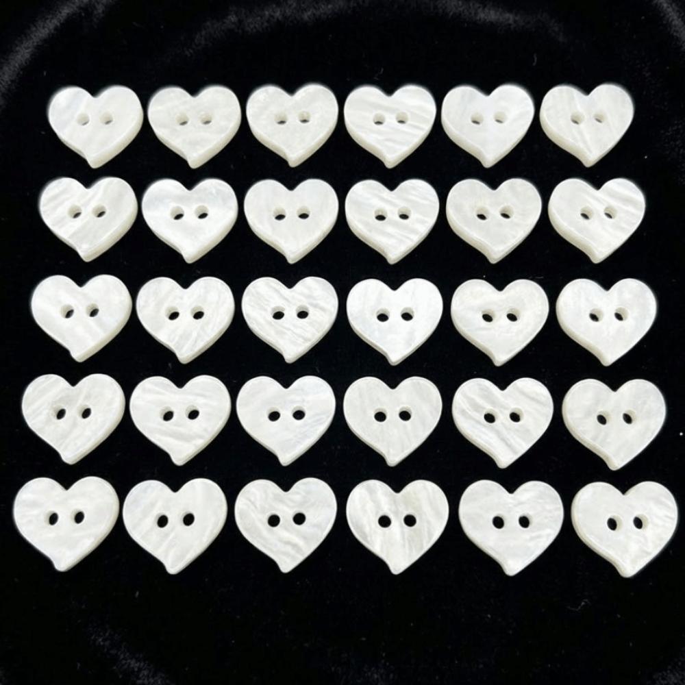 

30pcs Cute Butterfly Buttons Creative Resin Buttons Fashionable Heart Buttons Clothing Coat Heart