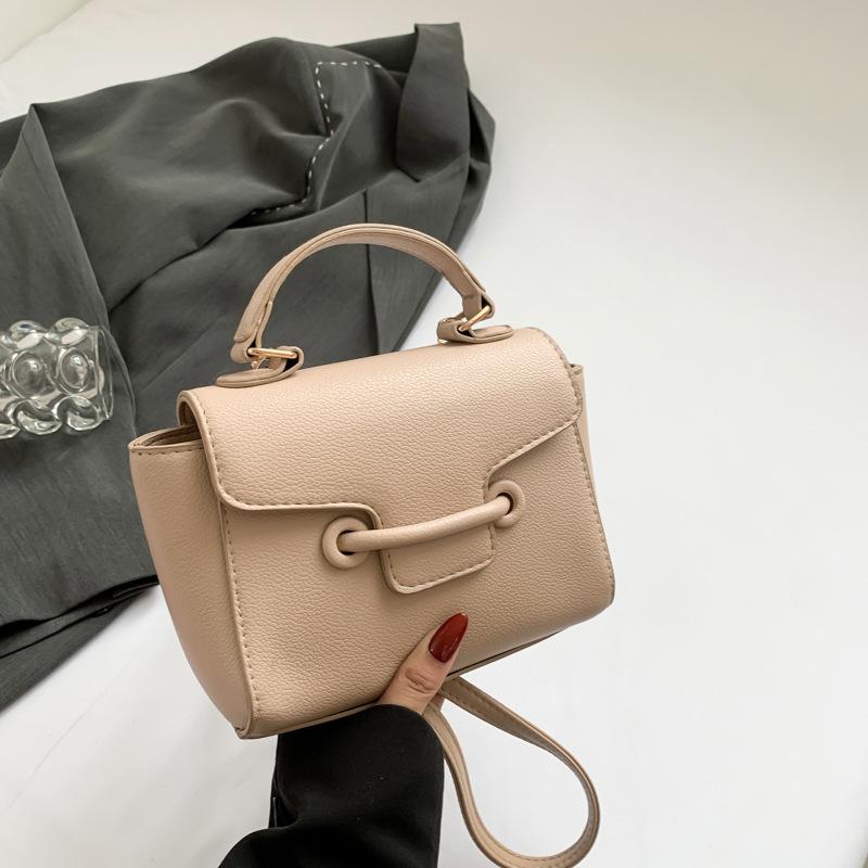 French Niche Texture Small Handbag for Women Spring and Summer Fashion Crocodile Pattern Small Square Bag Simple Shoulder Bag