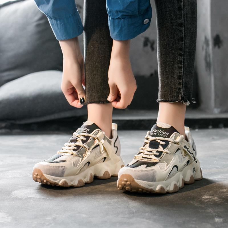 

2024 Спортивная обувь на толстой подошве Светоотражающая обувь на платформе Женская баскетбольная обувь Женская обувь для папы Мужская и женская вулканизированная обувь 35 бежевый