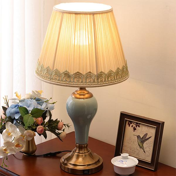 WTEMPO Ceramic Table Lamp Romantic Simple Modern Household Lamp Button Switch Nordic Style Bedroom Bedside Lamp