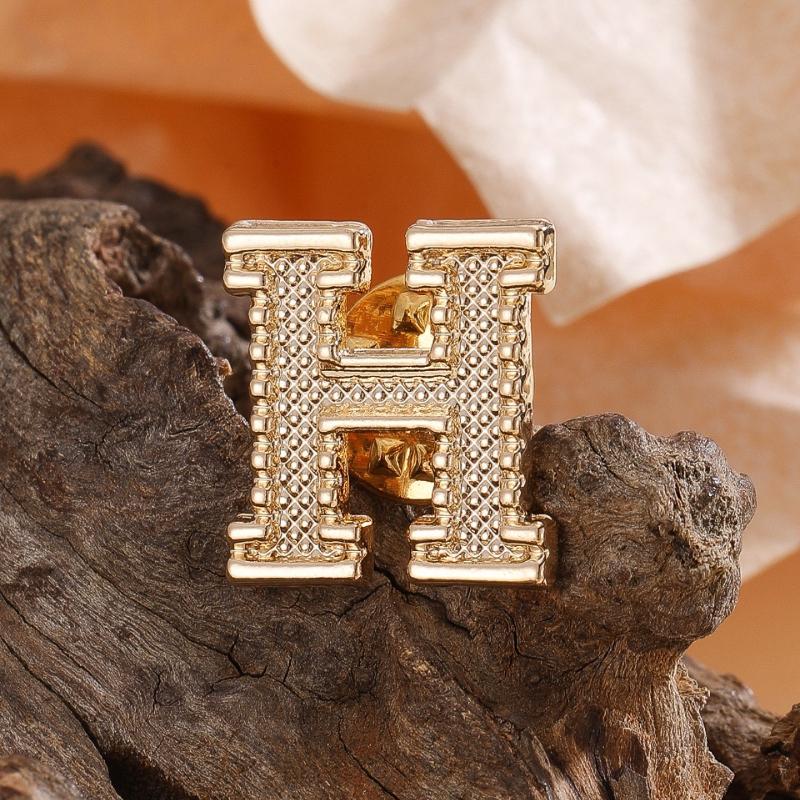 2Pcs New Metal Initial A To Z 26 Letters Pin Suit Shirt Collar Lapel Brooch Pin Badge Fashion Jewelry For Men Women Accessories