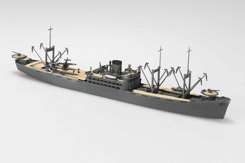 Aoshima Bunka Kyozai Waterline 560 Japanese Navy Special Seaplane Tender Kamikawa Maru PS Plastic Model (AOSHIMA) 1/700 No.