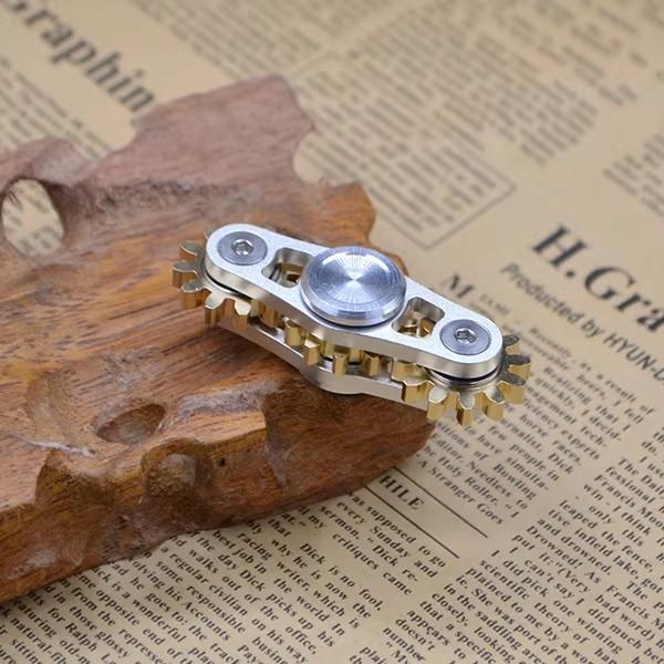 Lure Mechanical Gear Fingertip Gyroscope Copper Fidget Nine Tooth Linkage EDC Metal Alloy Rotor Focusing Decompression Toys