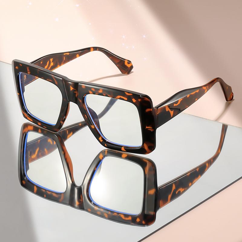 

New Fashionable Large-Framed Flat-Top Anti-Blue Light Glasses To Enhance Face Shape And Travel Photography Flat Light Lenses