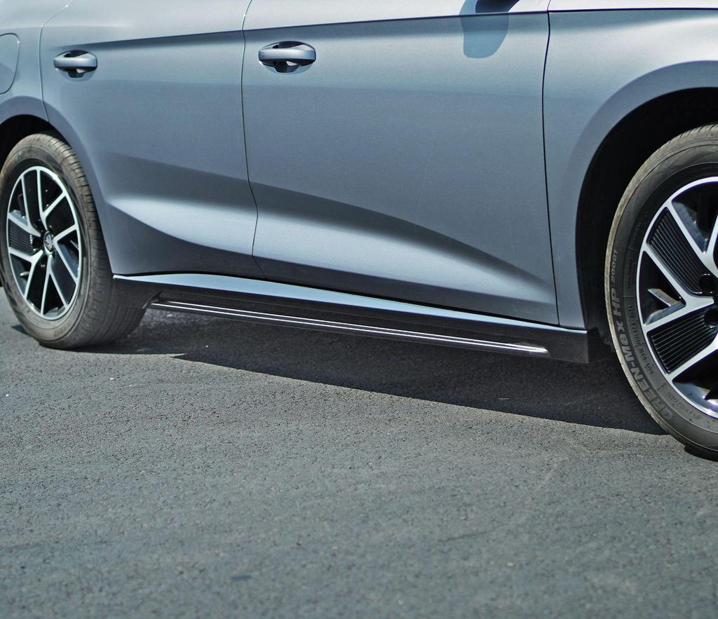 BYD Qin L DMi 24 Body Kit: Side Skirts, Front Bumper, Rear Bumper, Rear and Roof Spoilers.