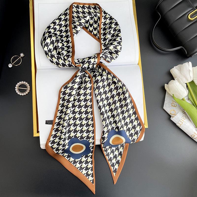 Simulated silk scarf, high-end women's headband, decorative scarf, streamer, fresh color matching, rhombus small scarf, headband.