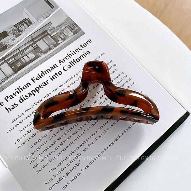 Elegante Große Kunststoff-Haarklammern in Verschiedenen Farben für Stilvolle Hochsteckfrisuren und Modische Frisuren