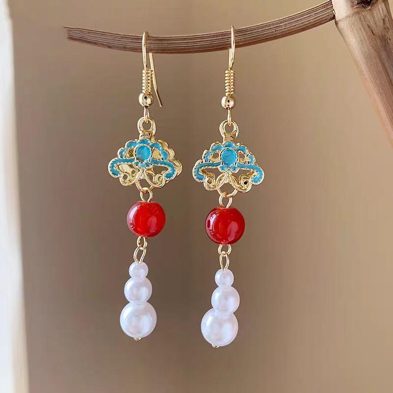 2024 Chinese Red Beaded Ear Hooks with Auspicious Clouds & Pearls for Hanfu/Qipao красный