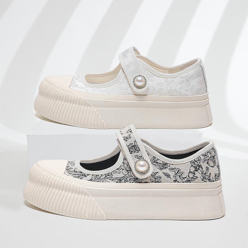 Popular Flat Bottom Heightening Mary Jane Single Shoes National Style Embroidery New Chinese Shoes Women's Summer New Pearl Shallow Mouth Shoes