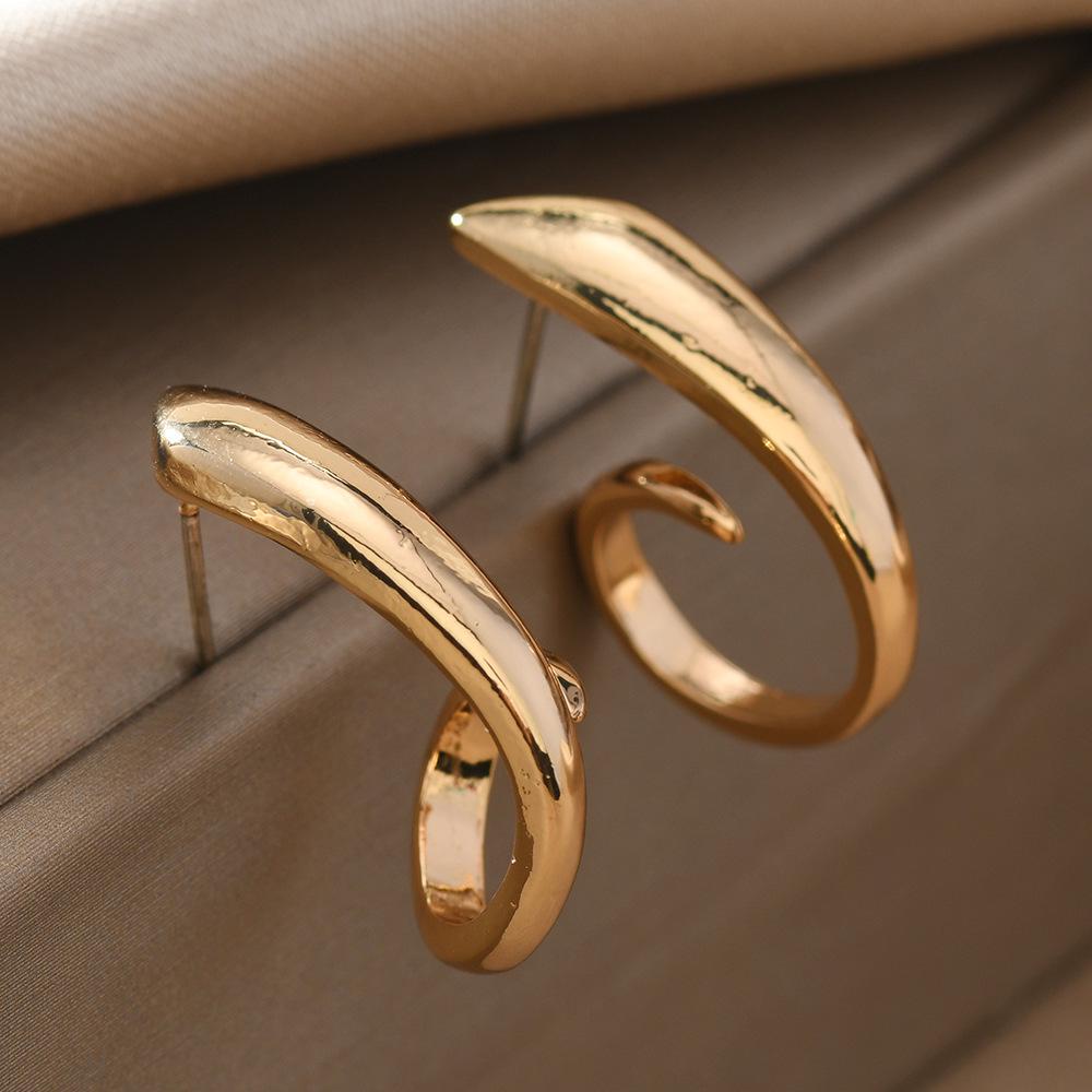 Retro Crescent Water Drop Earrings - European & American Style