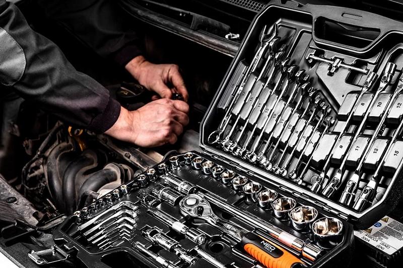 Steckschlüsselsatz 1/4'',1/2'' 77 Teile Crv - T N08-915