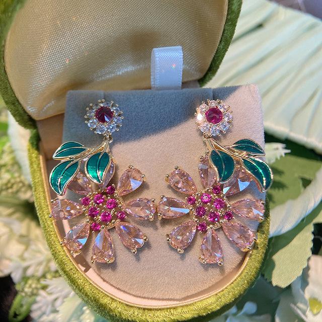 

Ins Net красные серьги женские солнечные цветы блестящие серьги цвет кубического циркония темперамент висячие серьги для женщин розовый