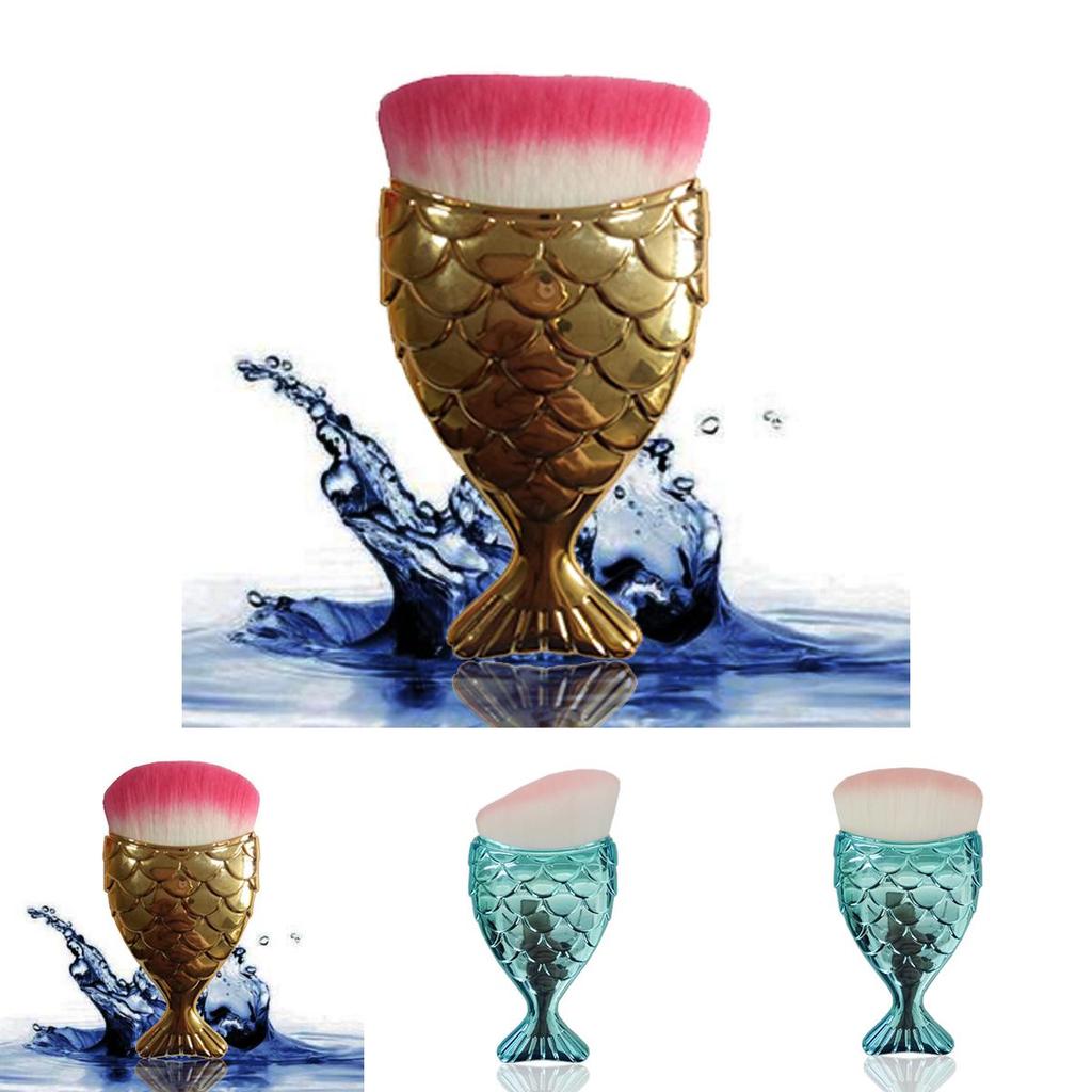 Mermaid Makeup Brush With Fish Scale Design For Face And Foundation Application