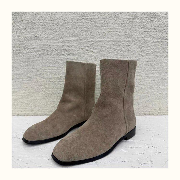 

Версия из овчины~ 2025 новая корейская версия высококлассных замшевых коротких сапог, ковбойских сапог, женских повседневных одинарных сапог на плоской мягкой подошве 41