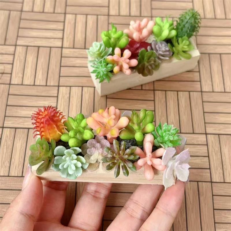 Zufällige Eine Puppenhaus-Miniatur Sukkulente Holztrog Grün Pflanztopf Modell Mikro-Landschaft Dekor Ornamente Rollenspielzeug