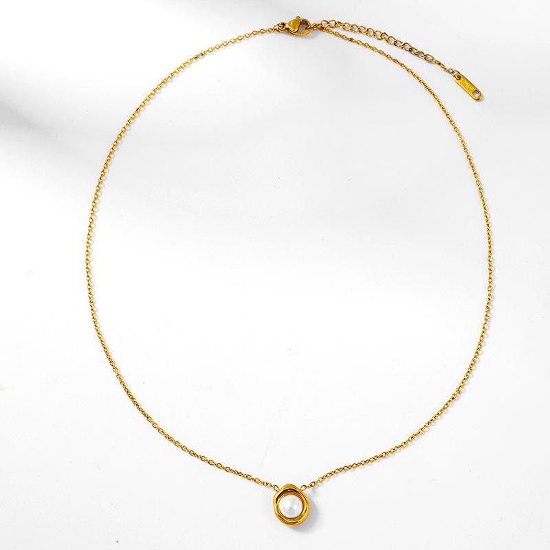 Cool Pearl Necklace Winter Choker Light Luxury Pendant Vintage French Jewelry Long Lasting Elegant Gift