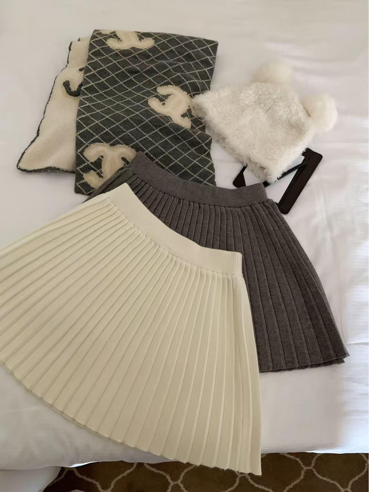 

Wulong Lid Fashionable Knit Pleated Skirt - Autumn/Winter Elastic Waist Short Skirt for Kids One Size