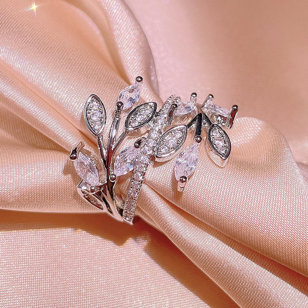 925 Stamps Fashion Winding Interweaving Leaf Ring Creative Leaf Flower Vine Octagonal Flower Zircon Ring Party Birthday Gift