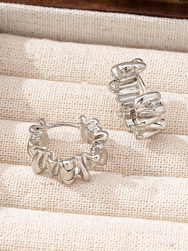 Glossy twisted pleated irregular ear buckle temperament versatile trend earrings