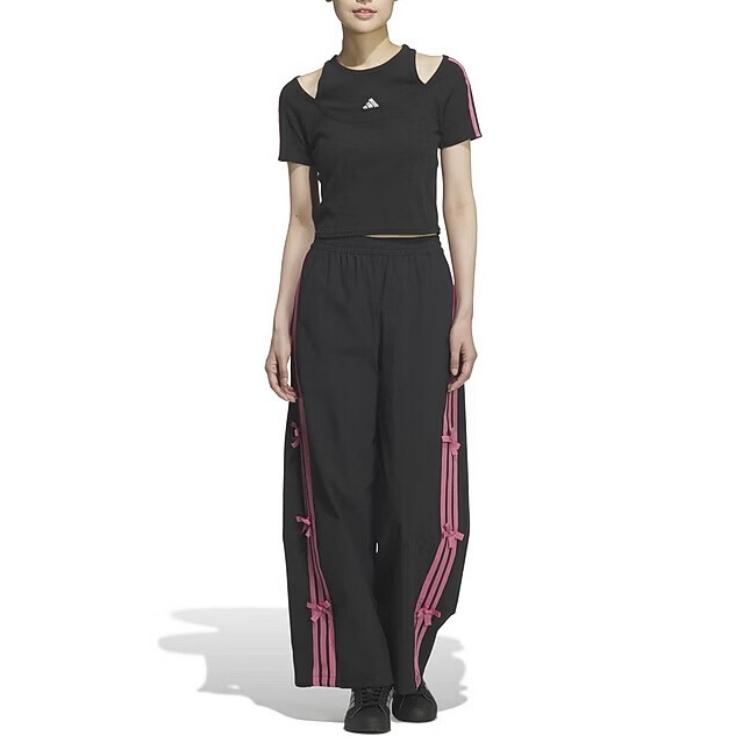 Adidas T Shirts Women's Black Crew Neck Moderate KS2890