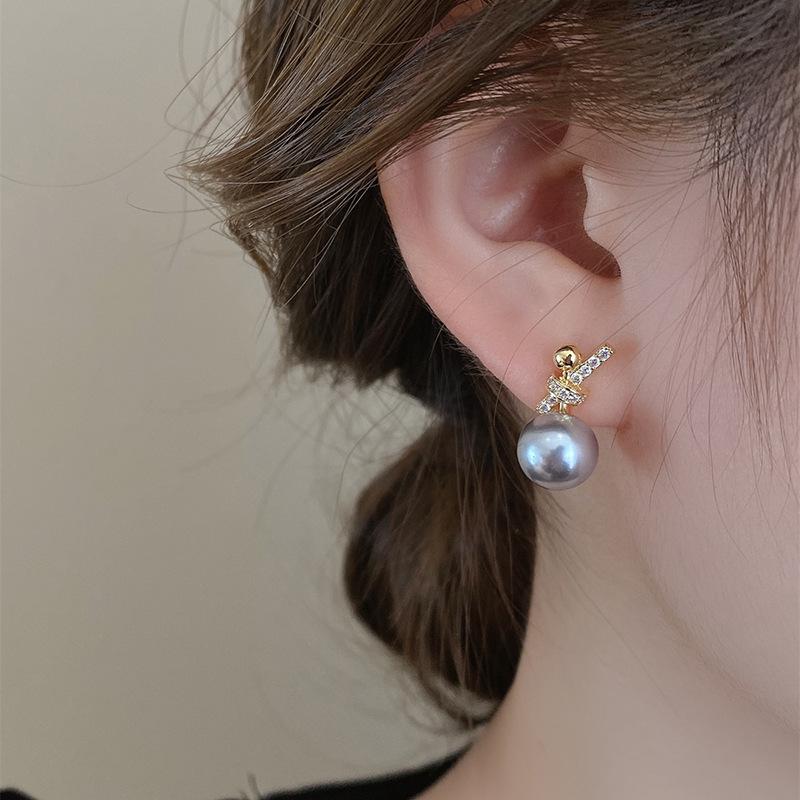 Zircon pearl earrings French niche design stud earrings light luxury high-end fashion earrings