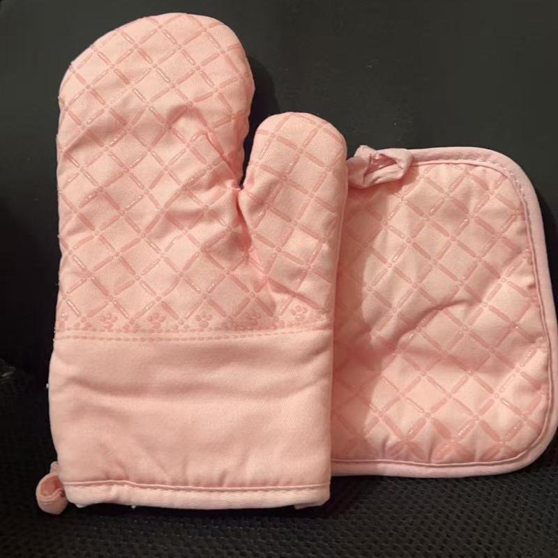 

1 glove plus 1 mat thermal insulationgloves thickenedandlengthenedanti-slip high temperature microwave oven anti-scalding gloves розовый