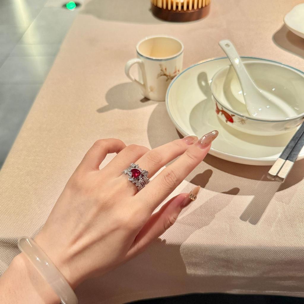 Light Luxury Delicate Pigeon Blood Ruby Ring Hollow Circumference Zircon Niche Personality Fashion Celebrity White Index Finger Ring