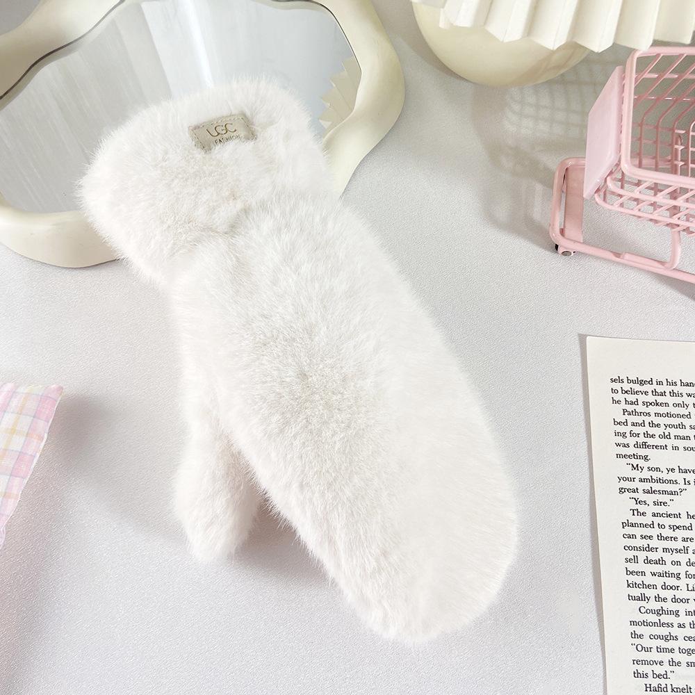 Winter Plush Thickened Warm Gloves - Cute, Fashionable, Windproof Mittens for Students