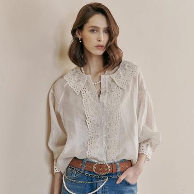 Round Collar Eyelet Lace Blouse Ze07qb500nh