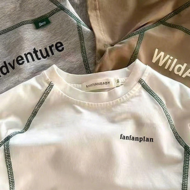 Koreanischer Baumwoll-T-Shirt für Kinder mit Patchwork-Ärmeln - Lässig, Vielseitig und Personalisierbares Kurzarmshirt für Jungen und Mädchen.