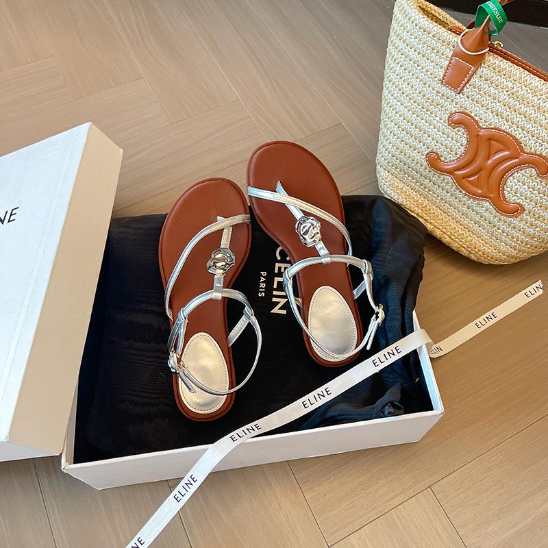 

Luo Fansen s house~ One-word with toe thick heel Roman sandals women s metal buckle 2025 new summer wear is not tiring 35 серебряный