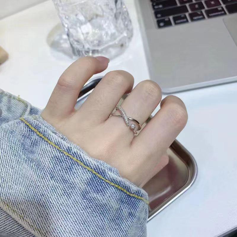 

Niche Design Sweet High-End Ring Schoolgirl Cross-Set Diamond Zir*****Pening Light Luxury High-End Opening Ring Adjustable opening