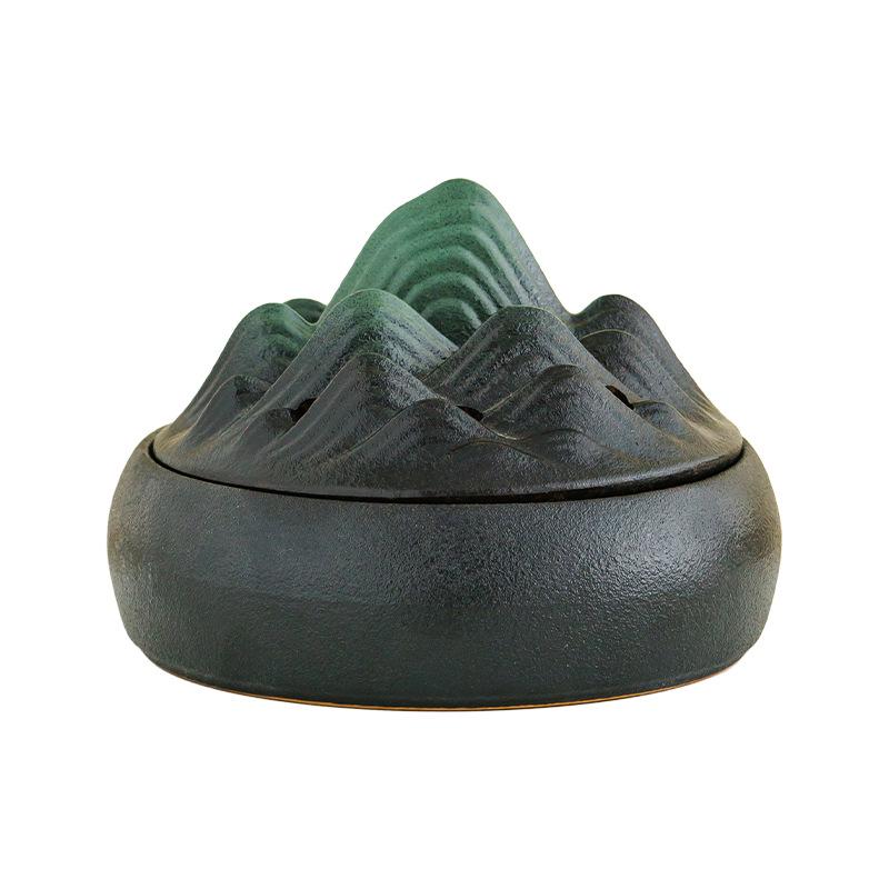 Sandalwood Ceramic Incense Burner with Lid, Fireproof for Household Use - Coarse Pottery Ornament for Indoor Incense Burning.