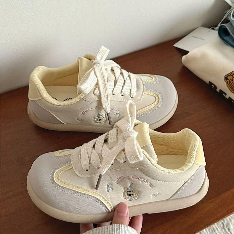 

Кеды на платформе с рисунком мишки-пушка, женские, новые весенние, универсальные, маленькие белые туфли, ретро, толстая подошва 40 бежевый