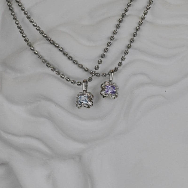 MUSEE.ART Clover cubic necklace
