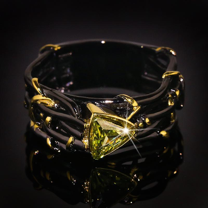Chenrui Two-tone Triangle Olive Green Zircon Ring - Unisex European and American Style