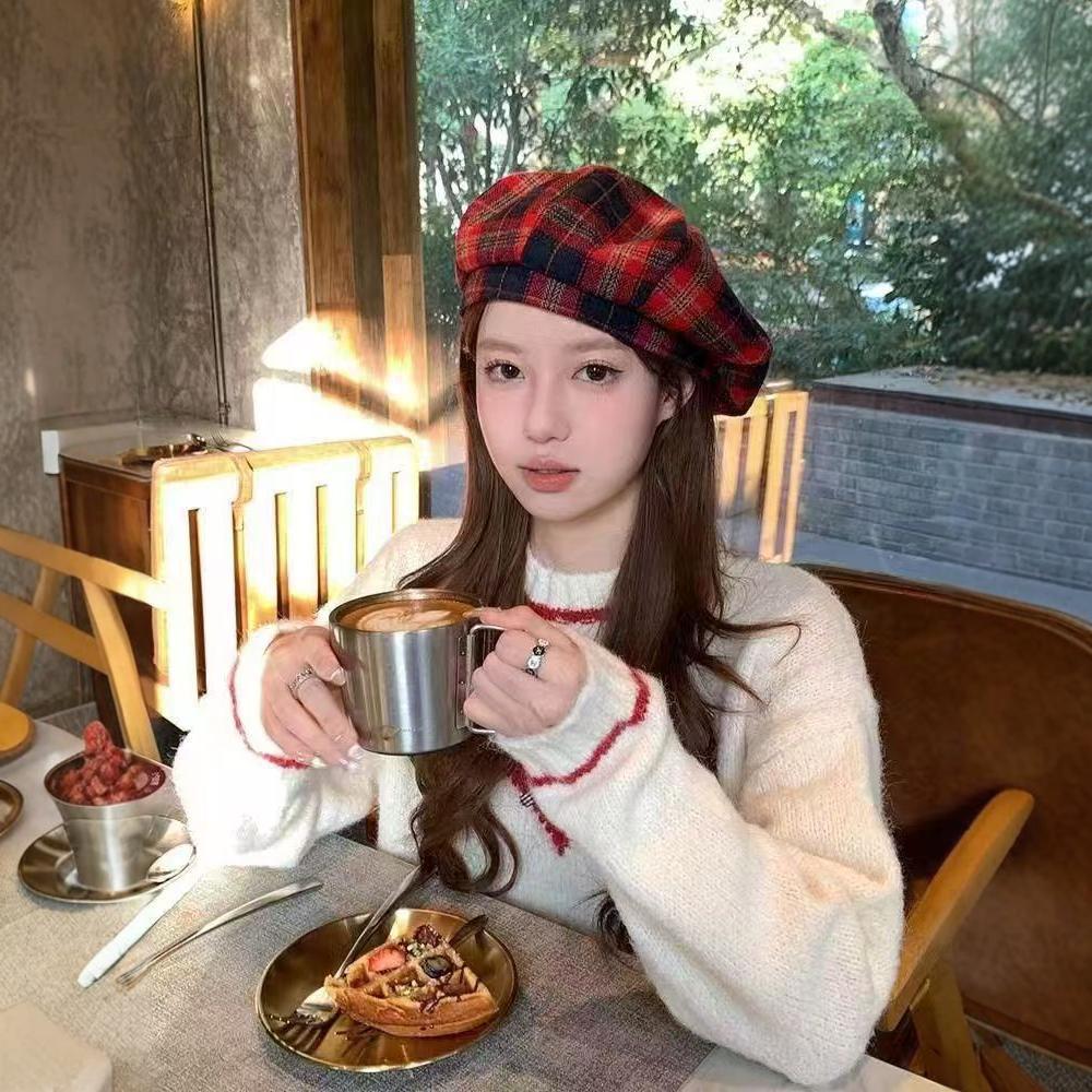 Retro Red Plaid Beret: Niche Design, Versatile Christmas Octagonal Hat, Light Luxury Style