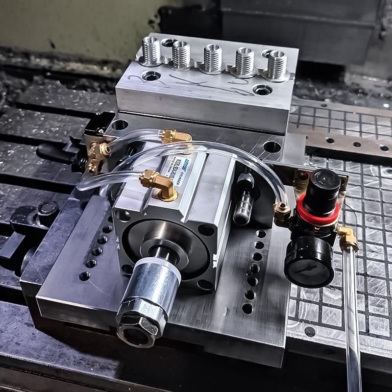High-Precision CNC Pneumatic Vise: Adjustable Air Pressure for Small Grinding, Milling, Drilling, and Tapping Machines