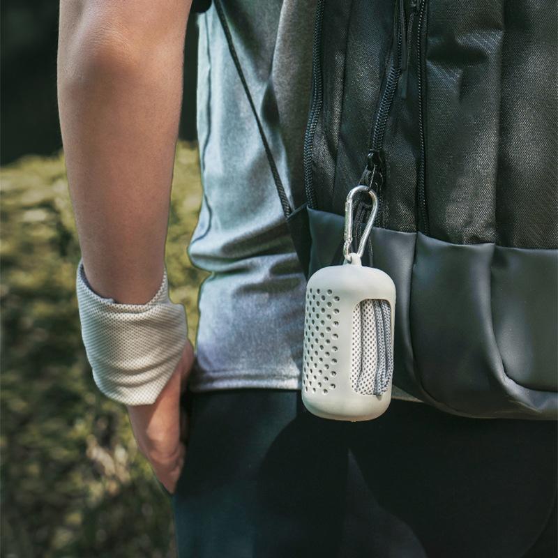 Portable Mini Towel Cover,Including Sports Towels,Can Be Hung Freely,Suitable for Outdoor Fitness,Gym Running,Quick Drying Towel