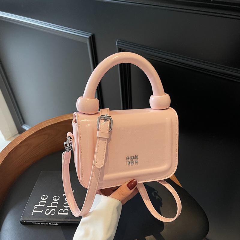 Simple high-end portable small square bag 2025 summer new niche trend fashion casual versatile shoulder women's bag