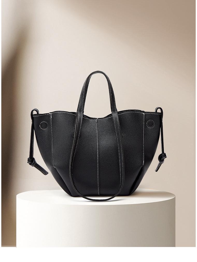 Stylish Large-Capacity French Designer Tote Handbag, 2025 New Texture Shoulder Bag for Women