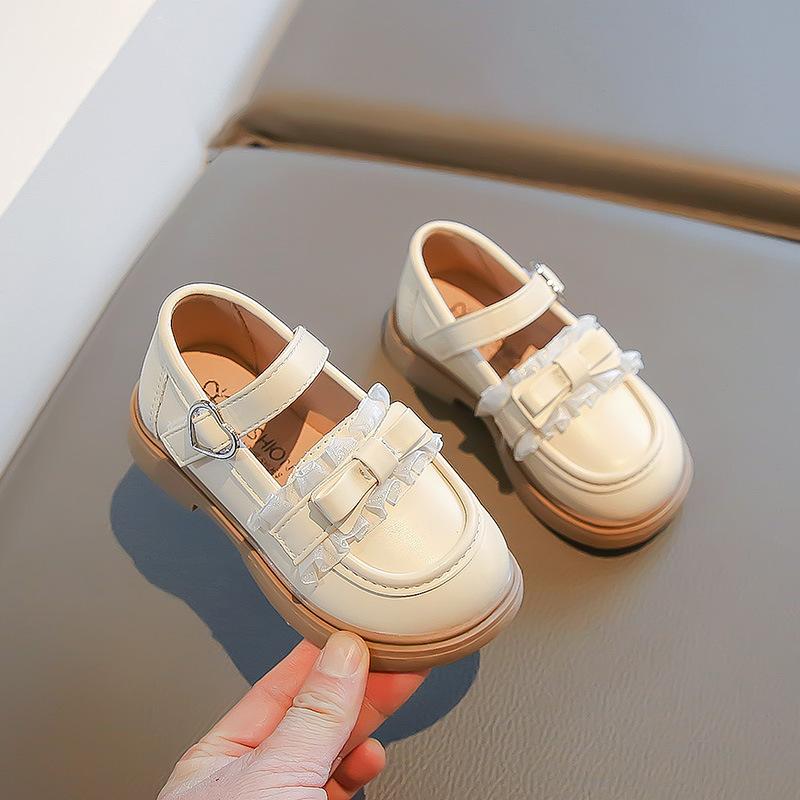 

Обувь для вечеринок для девочек, милые элегантные детские кожаные туфли 2024 года, модные весенне-осенние детские туфли принцессы с кружевом, толстая подошва 23 бежевый